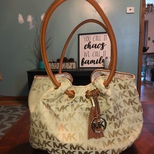 Micheal Kors signature ring tote